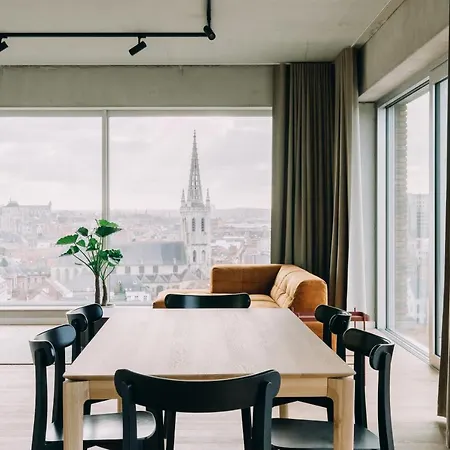 De Hoorn Apartment *